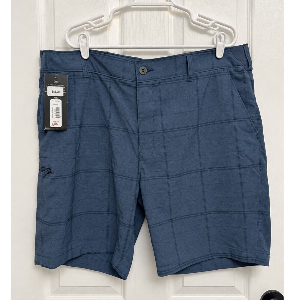 Lee Men’s Tri-Flex Performance Stretch Shorts Size 42 NWT Blue Plaid